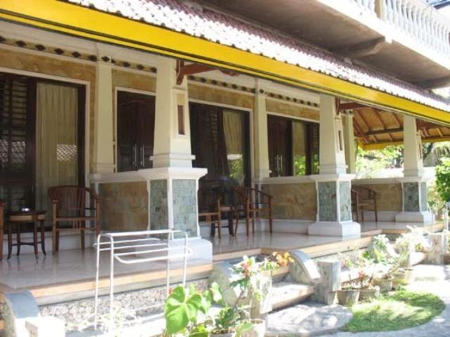 Mandhara Chico Bungalow Lovina  Exterior photo