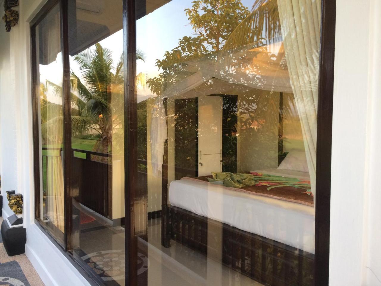 Mandhara Chico Bungalow Lovina  Exterior photo