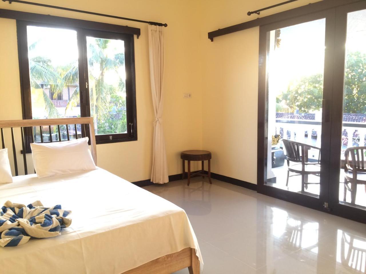Mandhara Chico Bungalow Lovina  Exterior photo